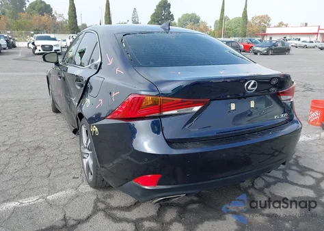 2018 Lexus Is 300 z USA, uszkodzony, nr VIN JTHBA1D2XJ5080692